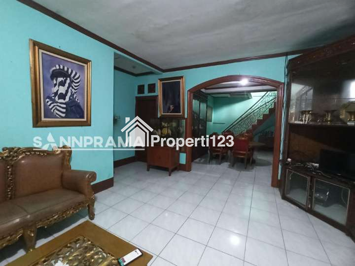 Rumah second hook tanah luas siap huni dlm kavling dki dicipedak,Jaksel - 5