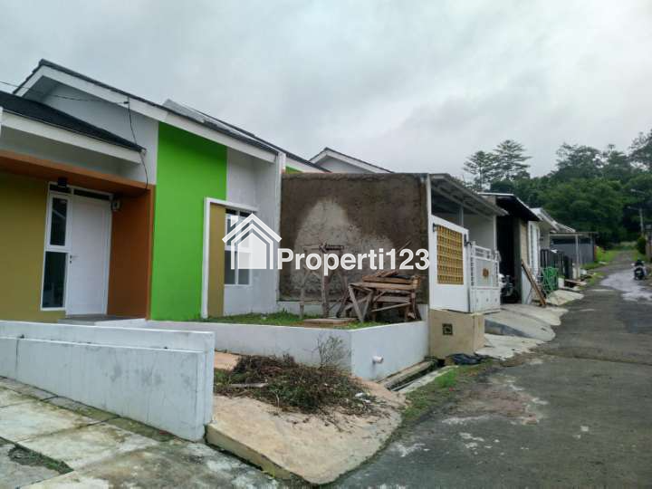 Dijual Rumah Lelang di Komplek Buana Cicalengka - 4
