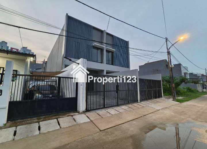 Rumah baru dalam komplek besar di Kav DKI Meruya Jakbar - 2