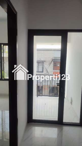 Jual Rumah Baru 2,5 Lantai Roftop Lenteng Agung Jakarta Selatan - 4
