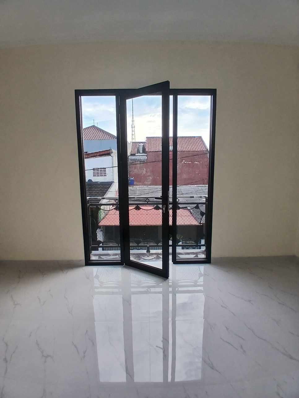 Rumah 2 lantai siap huni di Perumnas Depok Utara - 25