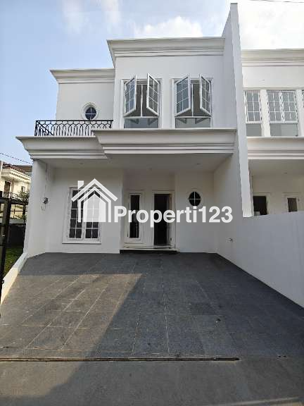 Rumah baru design American Classic di Jatiwaringin Bekasi - 5