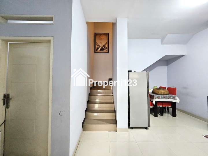 Rumah Hoek Modern Minimalis Siap Huni Harapan Indah Bekasi - 5