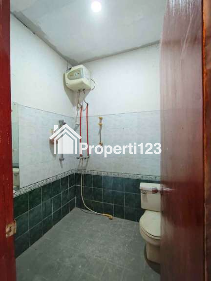 Rumah renovasi 2 lantai di Perumnas Depok Utara - 10
