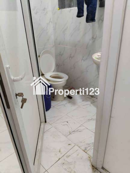 Rumah renovasi 2 lantai di Perumnas Depok Utara - 8