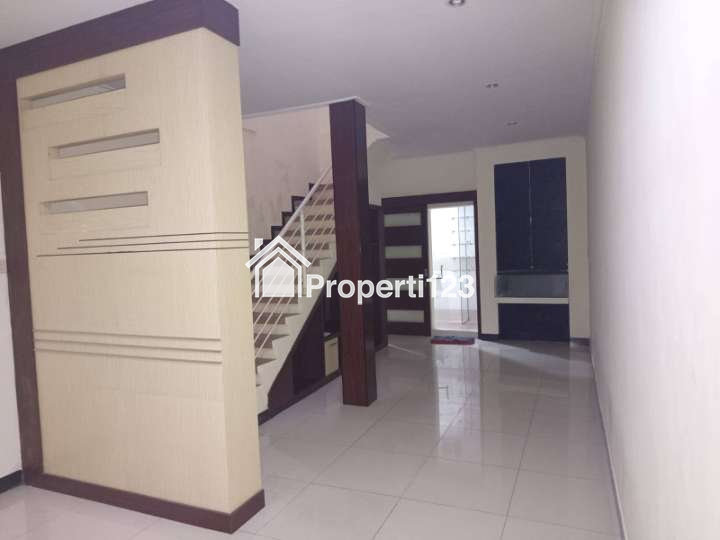 Rumah Minimalis Siap Huni Lokasi Kendangsari Surabaya - 4