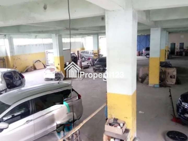 Gudang/Gedung Murah Jalan Raya Interchange Tol Karawang Barat - 9