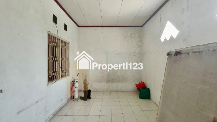 Rumah Murah Dekat Taman di Bulevar Hijau Harapan Indah Bekasi - 6