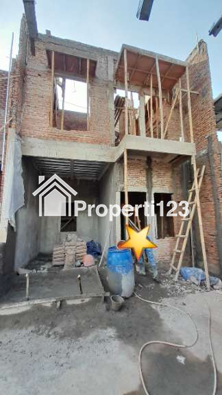 Rumah cluster 2 lantai di Setu Cipayung Jakarta Timur - 9
