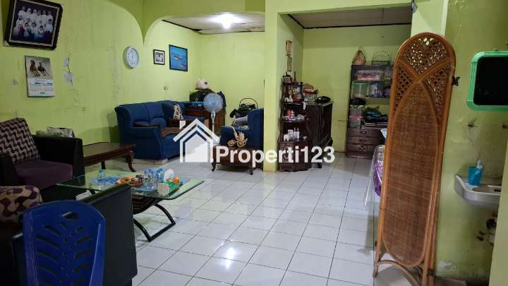 Rumah second hook di Pekayon Jaya Bekasi - 6
