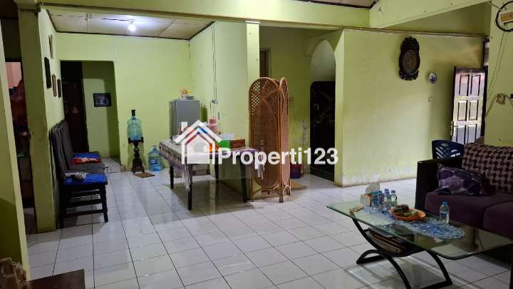 Rumah second hook di Pekayon Jaya Bekasi - 7