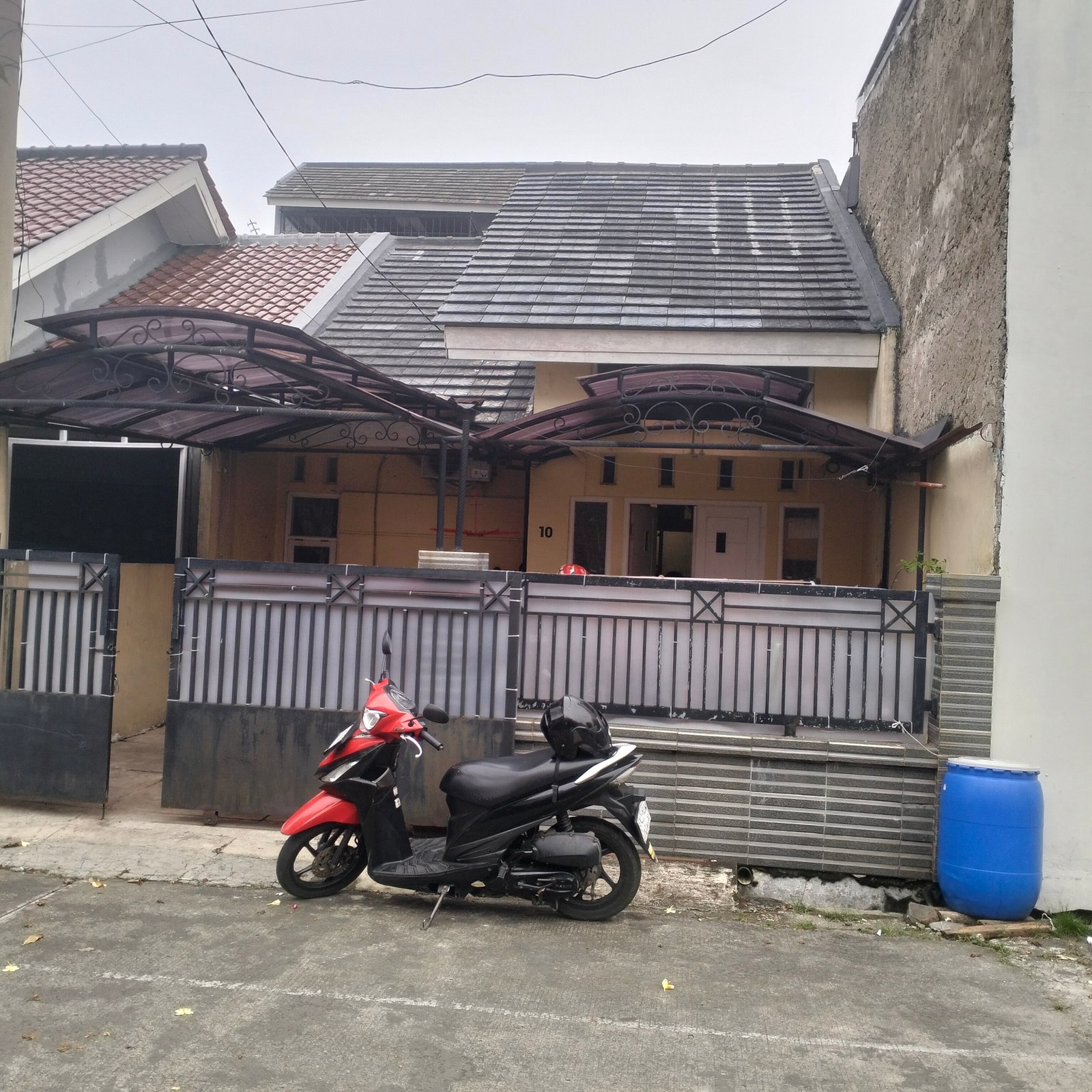 Dijual Cepat dan Murah Rumah di pusat Kota Bekasi - 1