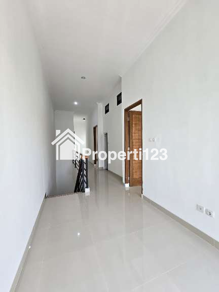 Rumah modern minimalis dalam komplek di Kav DKI Pondok Kelapa Jaktim - 10