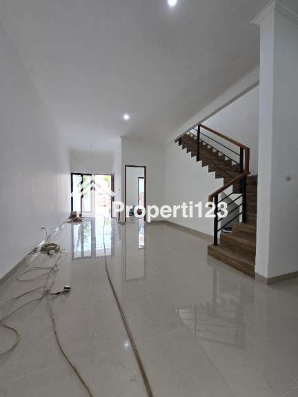 Rumah modern minimalis dalam komplek di Kav DKI Pondok Kelapa Jaktim - 3