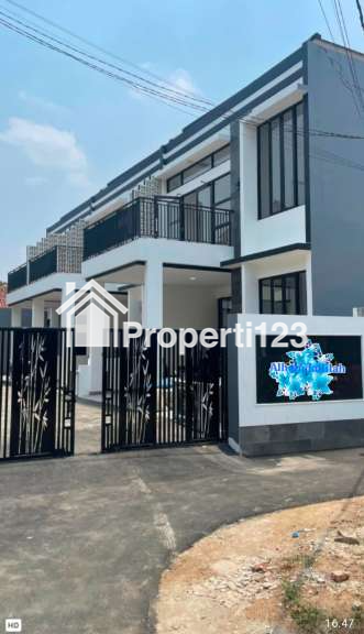 Rumah 2 lantai siap huni di Tanah Baru Depok - 2