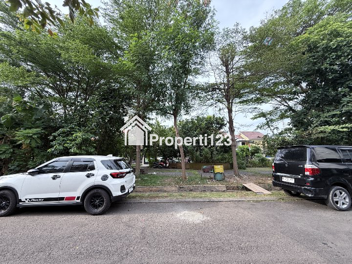 Rumah Murah Hadap Taman Cluster Aralia Harapan Indah Bekasi - 2