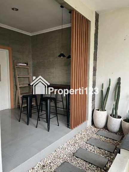 ‼️JUAL CEPAT‼️ Rumah Full Furnished Perumahan Elite The Gayungsari Surabaya Selatan - 4