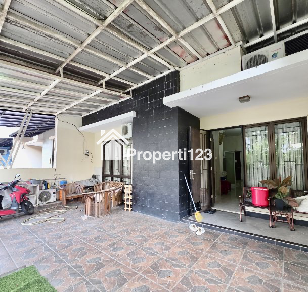 Rumah Murah Dua Lantai di Aralia Harapan Indah Bekasi - 2