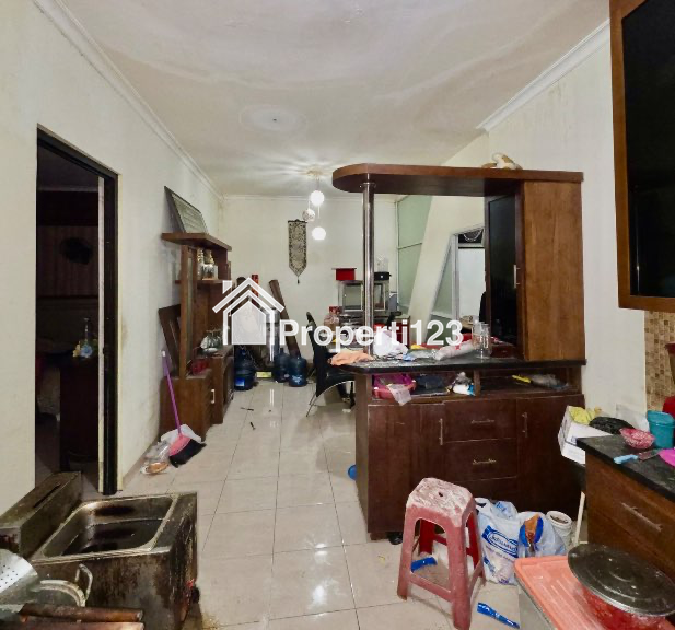 Rumah Murah Dua Lantai di Aralia Harapan Indah Bekasi - 5