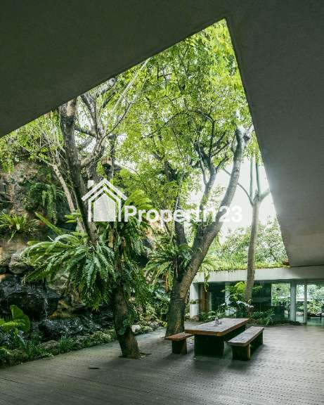 Rumah terawat karya arsitek ternama di Jati Padang Jaksel - 4