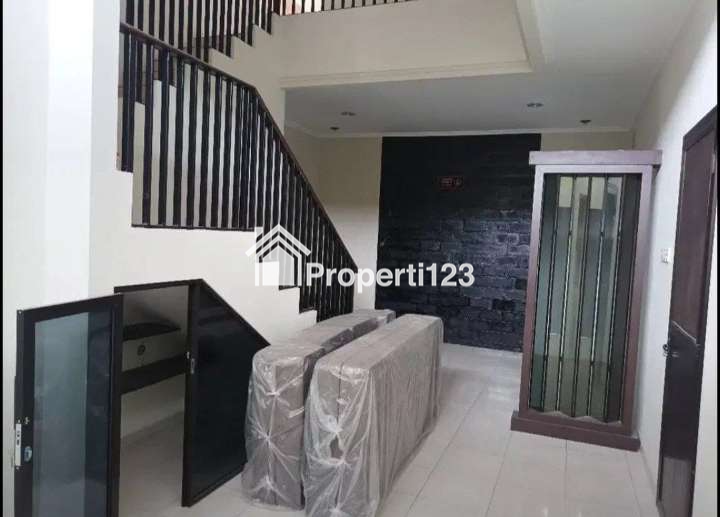 ‼Jual Cepat‼ Rumah Semi Furnished Siap Huni di Surya Citra Residence Tropodo Waru Sidoarjo - 3