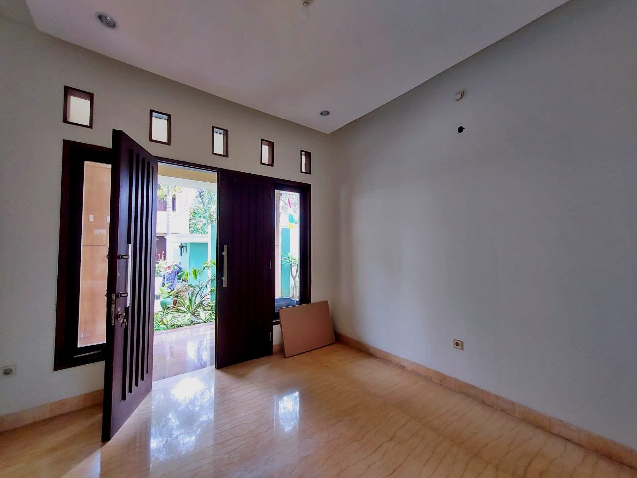 Dijual Rumah Townhouse di Jln Terogong Cilandak Barat Jakarta Selatan - 3