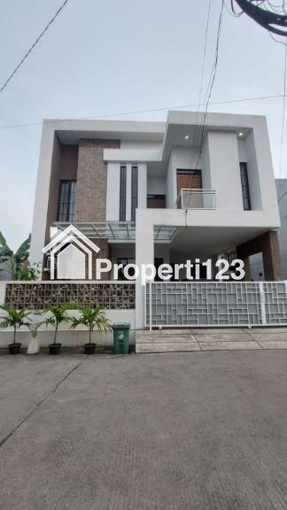 Rumah second 2 lantai dijual murah siap huni dlm perumahan  row jalan luas dilimo,Depok - 3