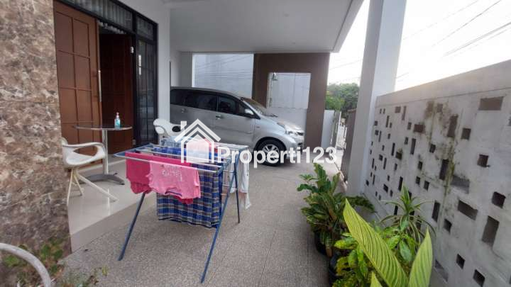 Rumah second 2 lantai dijual murah siap huni dlm perumahan  row jalan luas dilimo,Depok - 6
