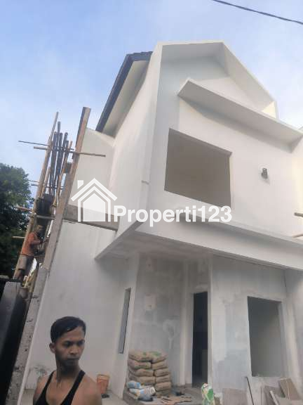 Rumah Scandinavian Lubang Buaya Jakarta Timur - 4