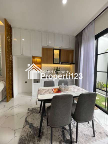 Rumah American Classic Style di Cirendeu Ciputat Tangsel - 4