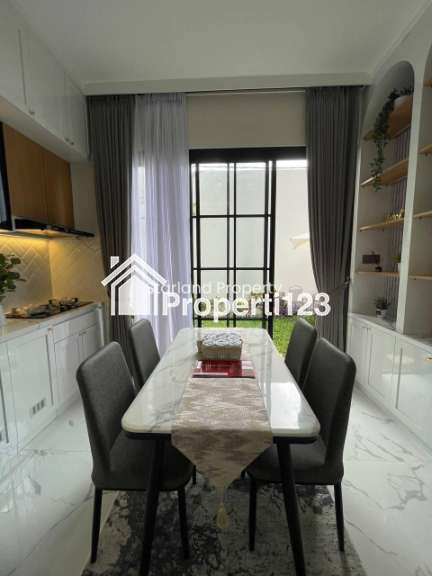 Rumah American Classic Style di Cirendeu Ciputat Tangsel - 11
