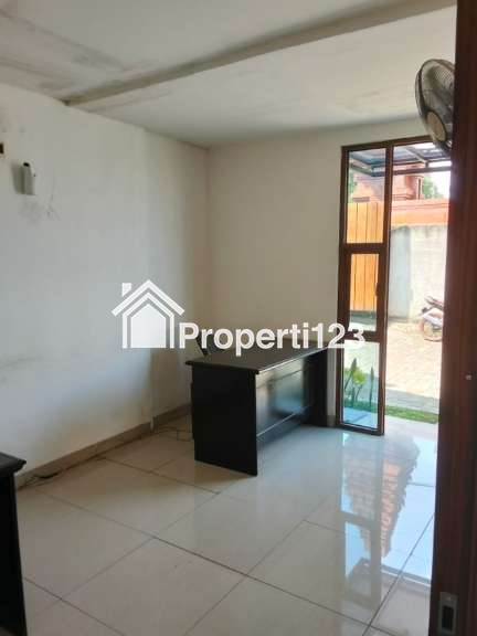 Rumah baru 3 lantai + rooftop strategis di Sukmajaya Depok - 3