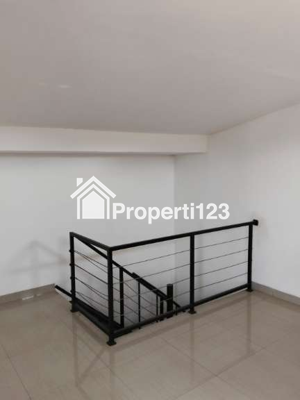Rumah baru 3 lantai + rooftop strategis di Sukmajaya Depok - 13