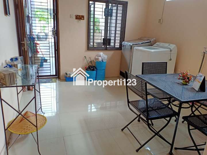Rumah Mulyosari 2 lantai, Lokasi strategis selangkah Jalan Raya - 4