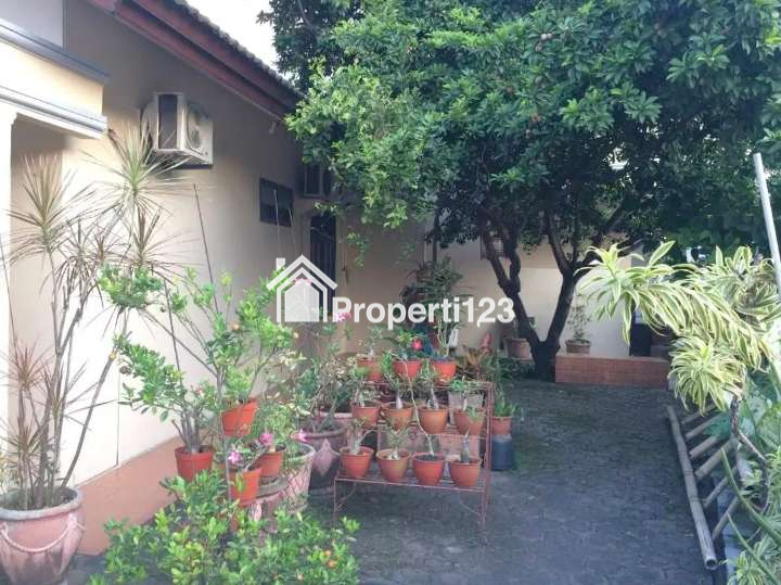 Rumah Hoek Siap Huni Komplek Jatiwaringin Asri Pondok Gede Bekasi - 8