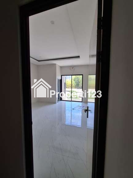 Dijual Rumah Minimalis Baru Gress 2 Lantai Lokasi Tenggilis Mejoyo Rungkut Surabaya Timur - 7