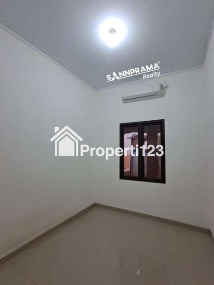 Rumah minimalis moden di Rangkapan Jaya Depok - 8