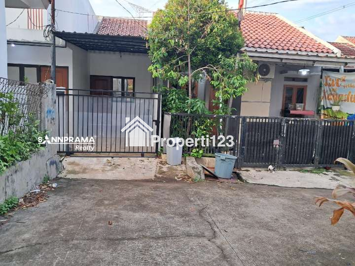 Rumah minimalis moden di Rangkapan Jaya Depok - 3
