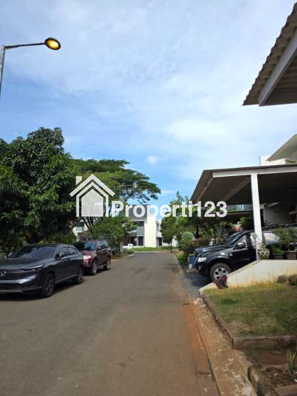Rumah Hadap Taman Cluster Asia Tropis Harapan Indah Bekasi - 17