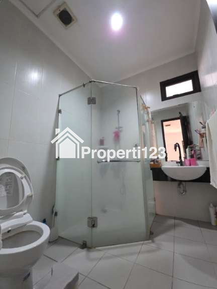 Rumah Hadap Taman Cluster Asia Tropis Harapan Indah Bekasi - 10