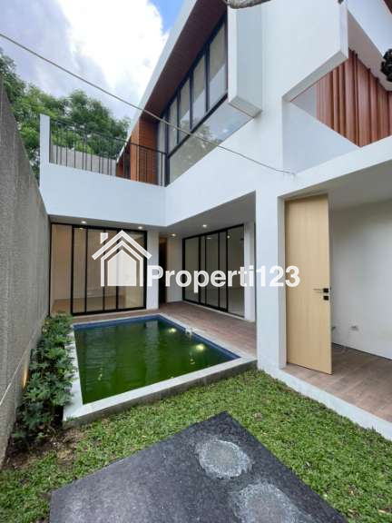 Rumah Mewah Progres Bangun dekat Pakuwon Mall Jogja - 2