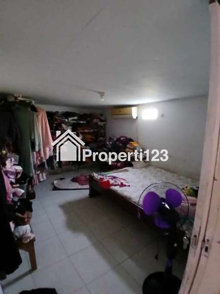 Rumah second 1,5 lantai dekat Stasiun di Cagar Alam Depok - 6