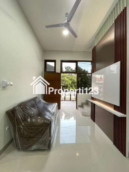 Rumah Mewah 2 Lantai dekat Kampus UPN Jogja - 2