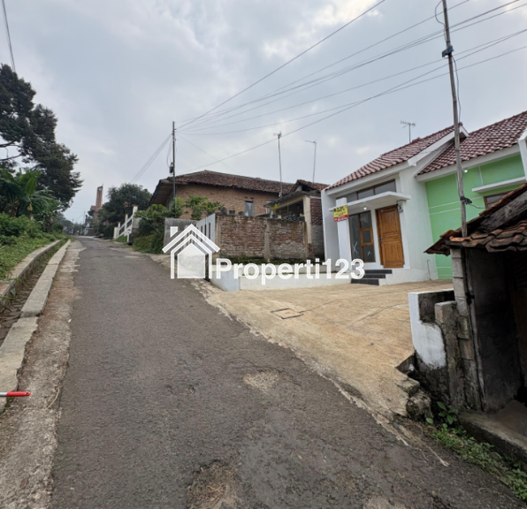 Rumah KPR di Bandung Timur, Pinggir Jalan Umum & Dekat Tol Cileunyi - 5