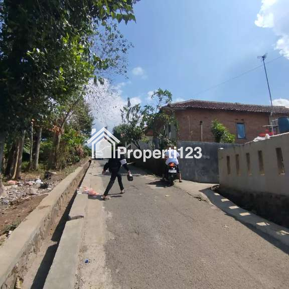 Rumah KPR di Bandung Timur, Pinggir Jalan Umum & Dekat Tol Cileunyi - 3