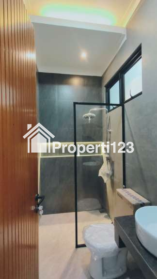 Rumah siap huni lokasi strategis di Griya Loka BSD - 3