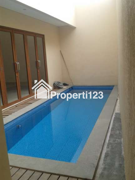 Rumah Mewah 2 Lantai Siap Huni & Terawat, Di Kemang Utara Jakarta Selatan - 5