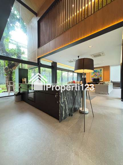 Rumah Mewah, Bangunan Baru Di Kawasan Premium, Bangunan 2 LantaI. - 6