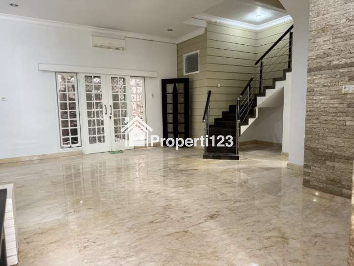 🏰 Rumah Cantik San Diego PAKUWON CITY, Furnish, Fairytale Dream House 🏰 - 3