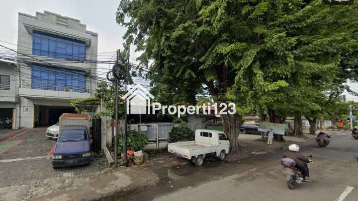 Rumah Hitung Tanah Jl Sulawesi Gubeng Surabaya Pusat Strategis - 1